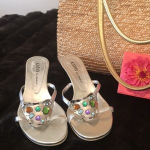 🦊 Kathy Ireland silver jeweled sandals.
